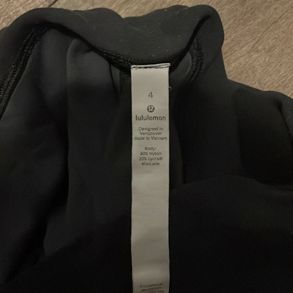 COPY - Lululemon Align Camo Leggings SIZE 4 - Picture 3 of 3